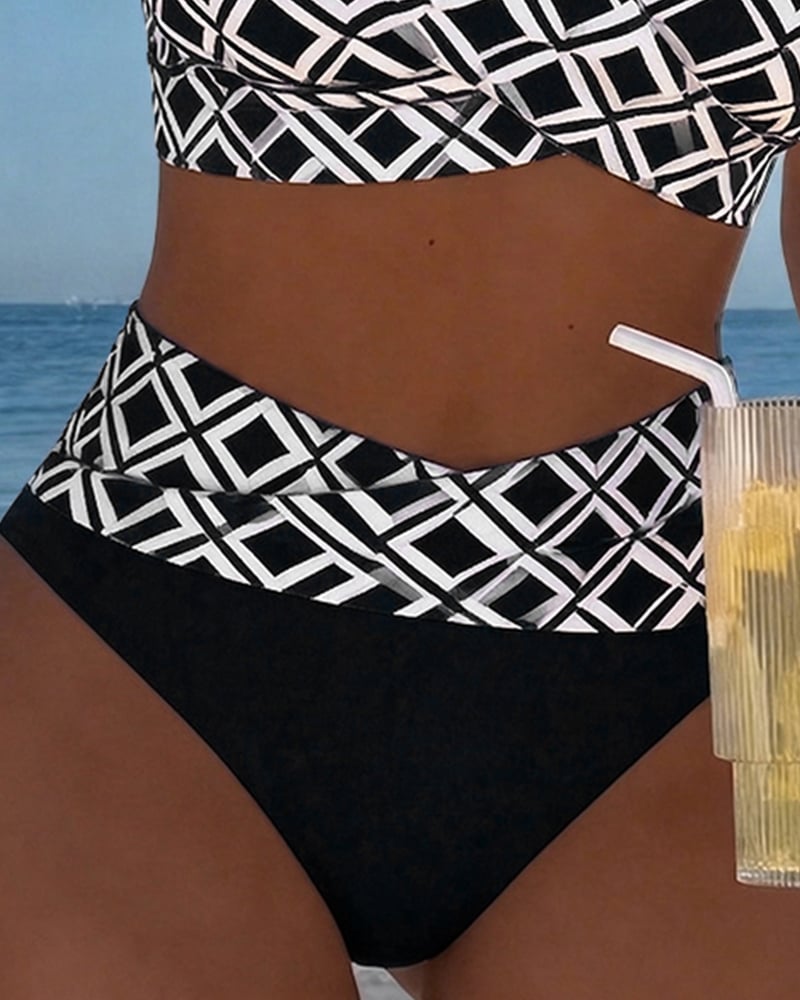 Bikini de dos piezas con estampado geométrico