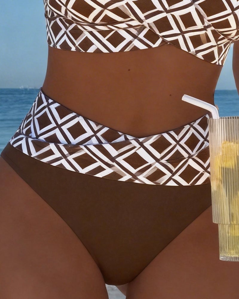 Bikini de dos piezas con estampado geométrico